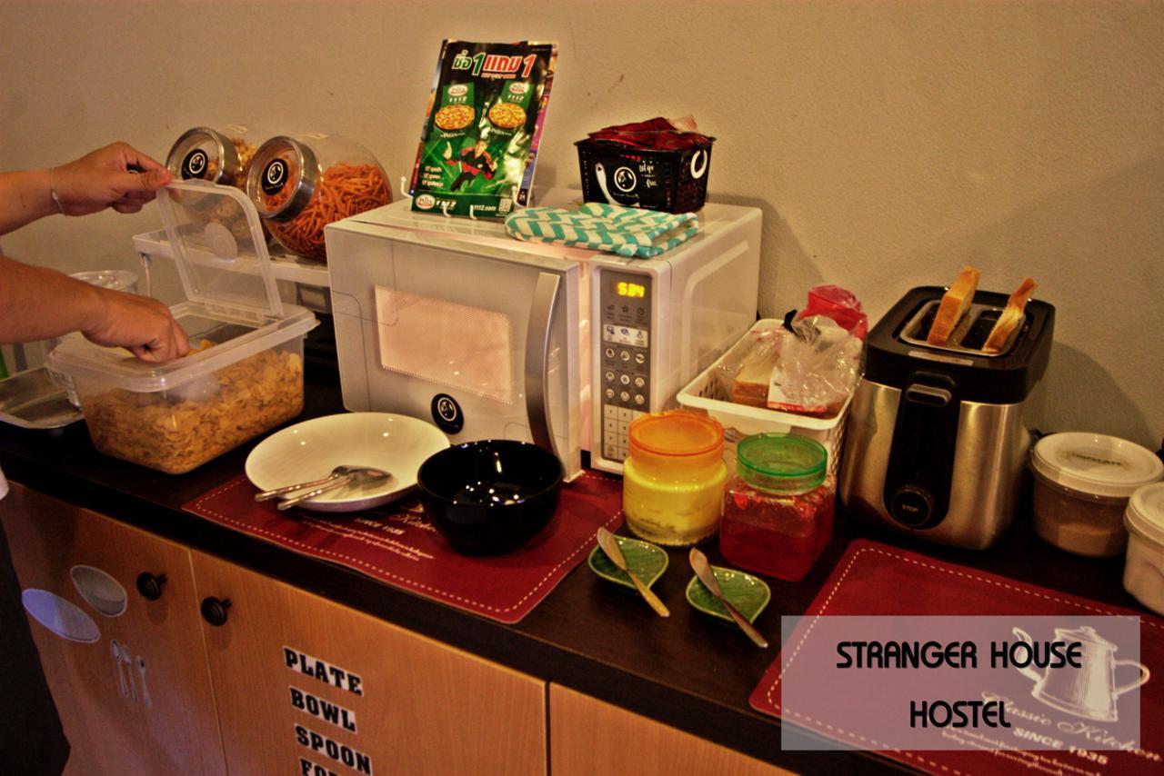 Stranger House Hostel Chiang Mai Luaran gambar