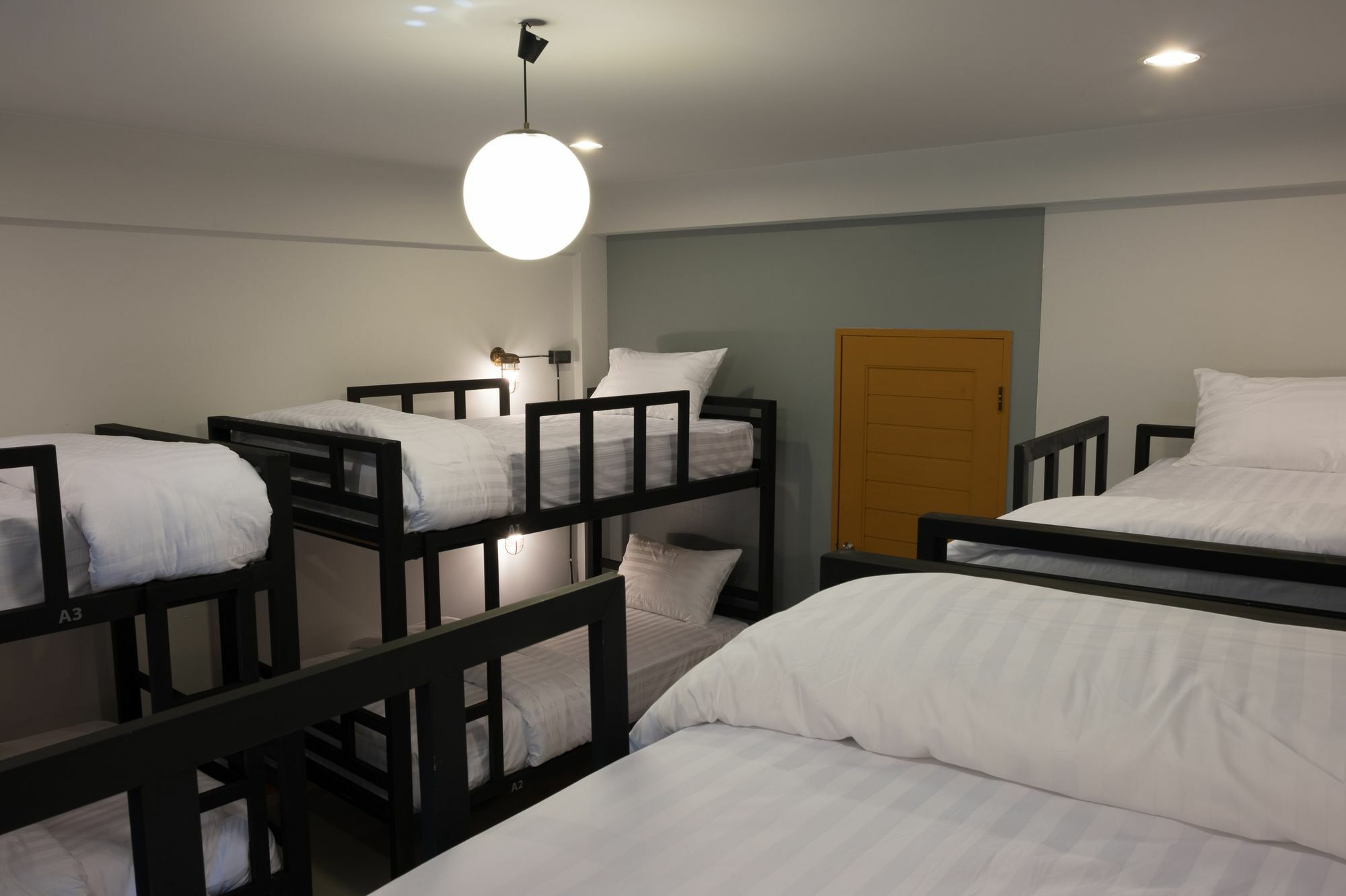 Stranger House Hostel Chiang Mai Luaran gambar