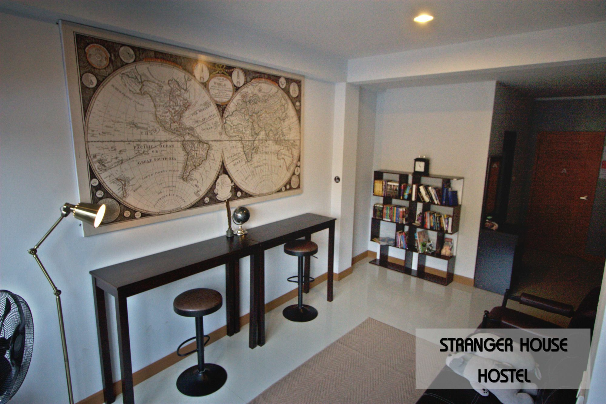 Stranger House Hostel Chiang Mai Luaran gambar