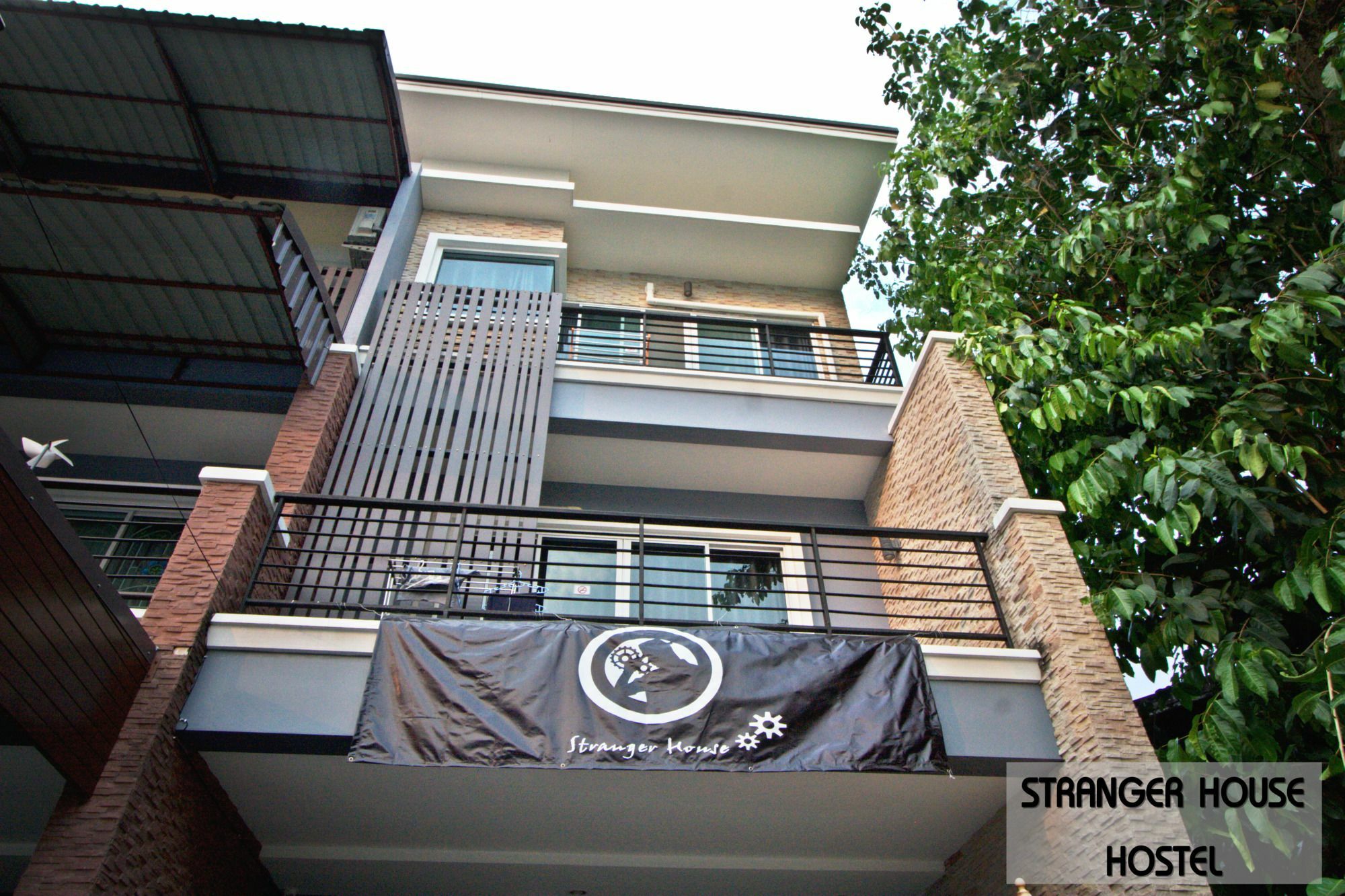 Stranger House Hostel Chiang Mai Luaran gambar